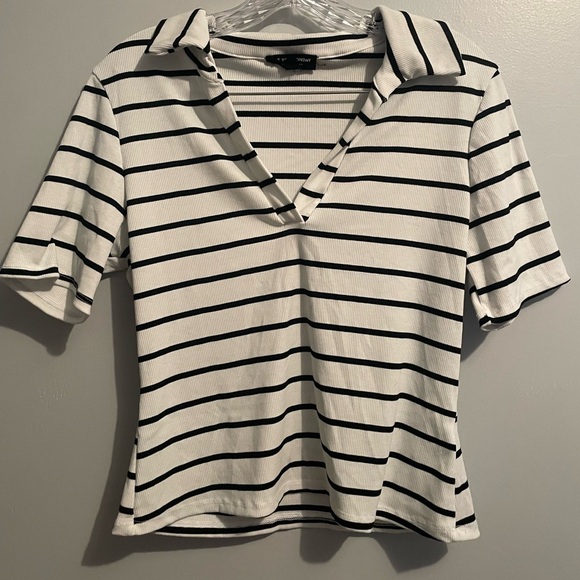 See You Monday Women’s Blouse White Black Striped V-Neck Short Sleeve Size XL - Picture 9 of 16